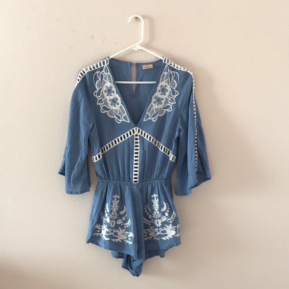 LF Debbie Debbie Embroidered Romper - Picture 1 of 3
